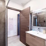 Lianora By Quokka 360 - Comfortable And Modern Flat In The Centre Of Apartment Como