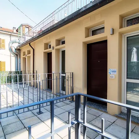 Lianora By Quokka 360 - Comfortable And Modern Flat In The Centre Of דירה קומו